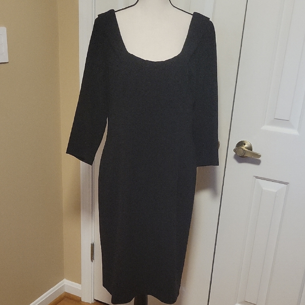 David Meister Classic Black Sheath Dress. Size 12. 3/4 Sleeve Lined